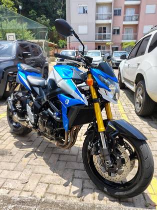 SUZUKI GSR 750ZA SUZUKI GSR 750ZA